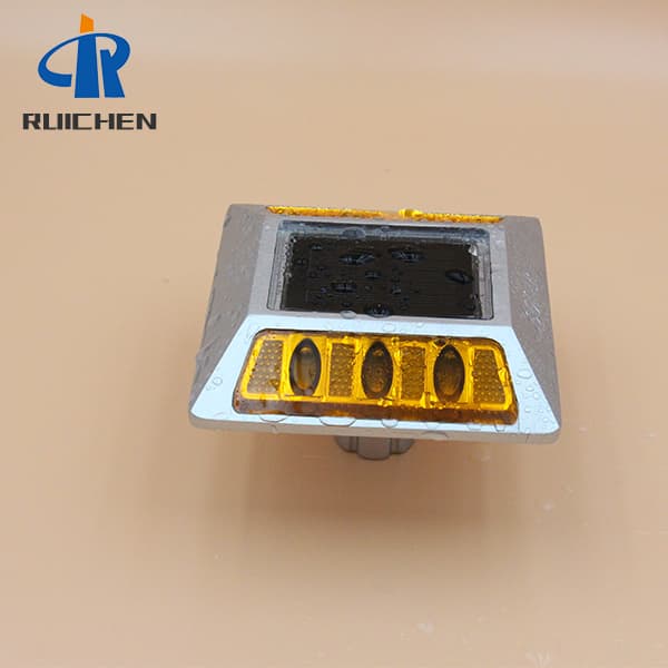 <h3>270 Degree Solar Road Stud Reflector For Parking Lot In Japan </h3>
